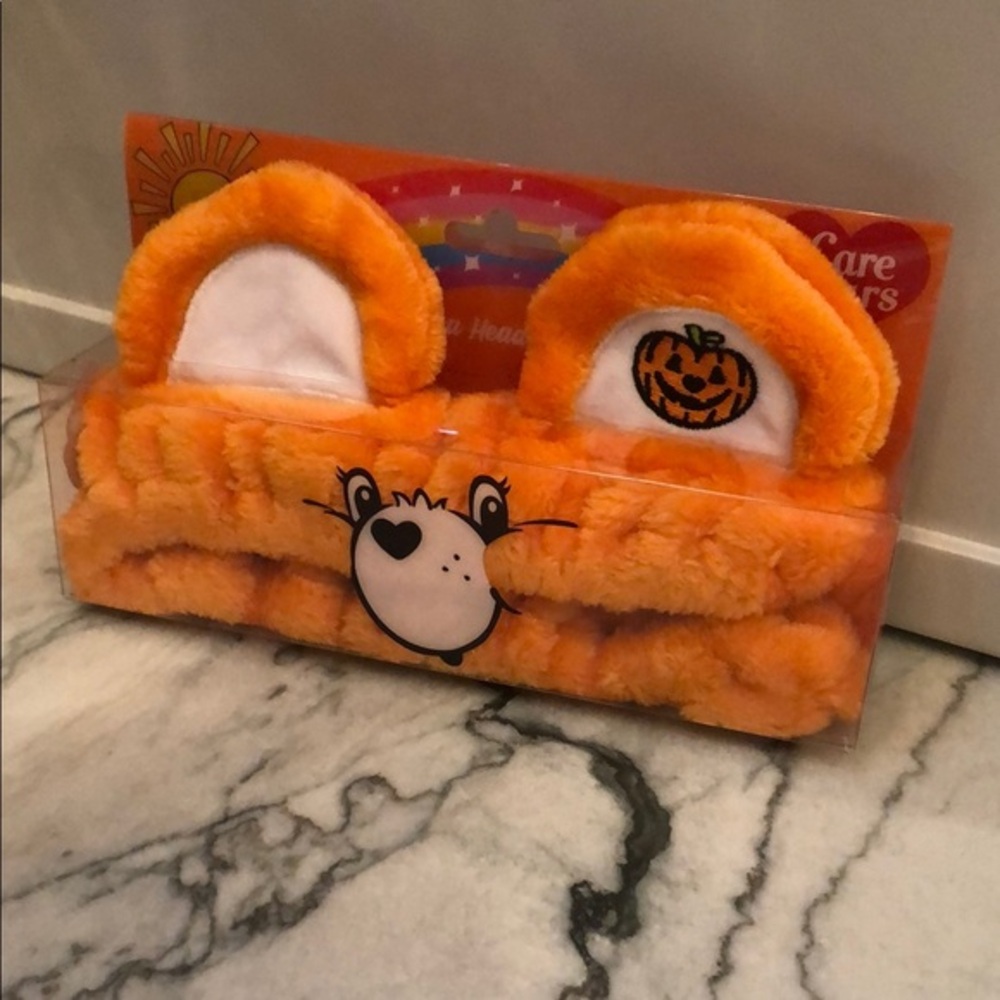 Care Bears nwt Orange Fuzzy spa Headband with Pumpkin trick or sweet bear